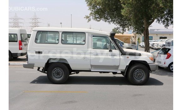 Buy Import Toyota Land Cruiser White Car in Import - Dubai in Ethiopia Buy Import Toyota Land Cruiser White Car in Import - Dubai in Ethiopia