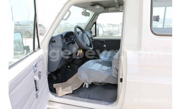 Buy Import Toyota Land Cruiser White Car in Import - Dubai in Ethiopia Buy Import Toyota Land Cruiser White Car in Import - Dubai in Ethiopia