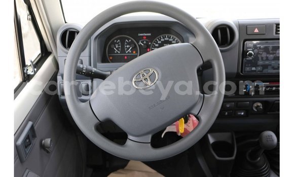 Buy Import Toyota Land Cruiser White Car in Import - Dubai in Ethiopia Buy Import Toyota Land Cruiser White Car in Import - Dubai in Ethiopia