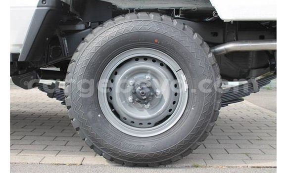 Buy Import Toyota Land Cruiser White Car in Import - Dubai in Ethiopia Buy Import Toyota Land Cruiser White Car in Import - Dubai in Ethiopia