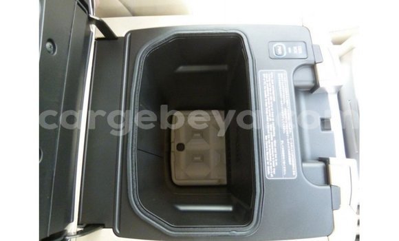 Buy Import Toyota Land Cruiser White Car in Import - Dubai in Ethiopia Buy Import Toyota Land Cruiser White Car in Import - Dubai in Ethiopia