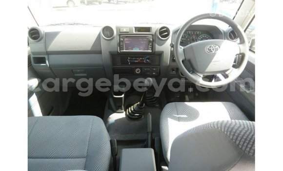 Buy Import Toyota Land Cruiser White Car in Import - Dubai in Ethiopia Buy Import Toyota Land Cruiser White Car in Import - Dubai in Ethiopia