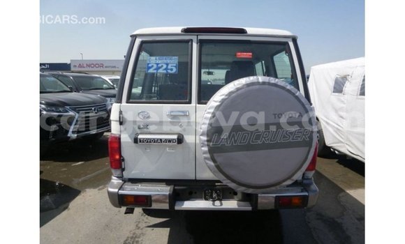Buy Import Toyota Land Cruiser White Car in Import - Dubai in Ethiopia Buy Import Toyota Land Cruiser White Car in Import - Dubai in Ethiopia