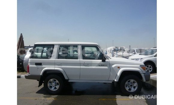 Buy Import Toyota Land Cruiser White Car in Import - Dubai in Ethiopia Buy Import Toyota Land Cruiser White Car in Import - Dubai in Ethiopia