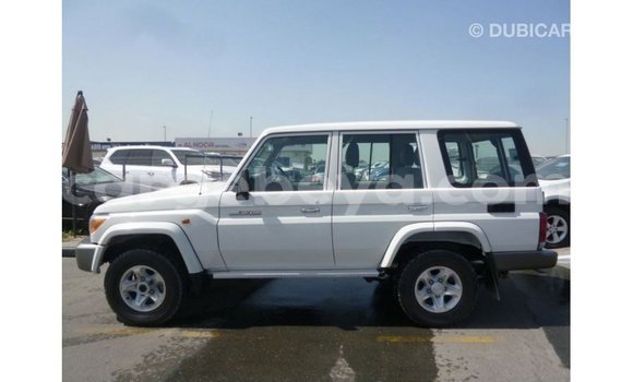 Buy Import Toyota Land Cruiser White Car in Import - Dubai in Ethiopia Buy Import Toyota Land Cruiser White Car in Import - Dubai in Ethiopia