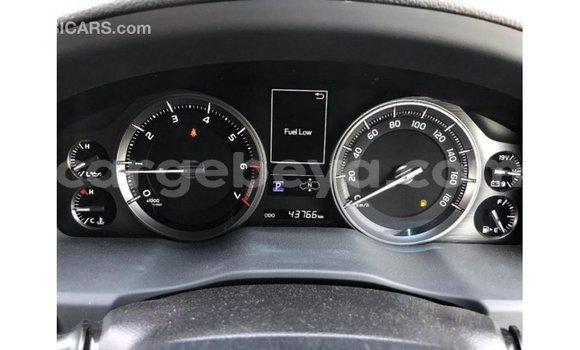 Buy Import Toyota Land Cruiser White Car in Import - Dubai in Ethiopia Buy Import Toyota Land Cruiser White Car in Import - Dubai in Ethiopia