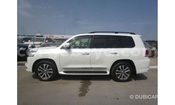 Buy Import Toyota Land Cruiser White Car in Import - Dubai in Ethiopia Buy Import Toyota Land Cruiser White Car in Import - Dubai in Ethiopia