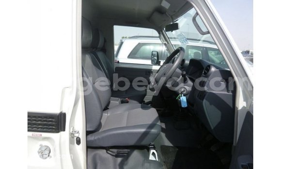Buy Import Toyota Land Cruiser White Car in Import - Dubai in Ethiopia Buy Import Toyota Land Cruiser White Car in Import - Dubai in Ethiopia