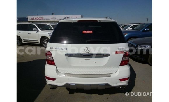 ይግዙ Imported Mercedes-Benz 190 ነጭ መኪና በ Import - Dubai በ ኢትዮጵያ ይግዙ Imported Mercedes-Benz 190 ነጭ መኪና በ Import - Dubai በ ኢትዮጵያ