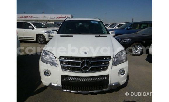 ይግዙ Imported Mercedes-Benz 190 ነጭ መኪና በ Import - Dubai በ ኢትዮጵያ ይግዙ Imported Mercedes-Benz 190 ነጭ መኪና በ Import - Dubai በ ኢትዮጵያ