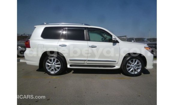 Buy Import Toyota Land Cruiser White Car in Import - Dubai in Ethiopia Buy Import Toyota Land Cruiser White Car in Import - Dubai in Ethiopia