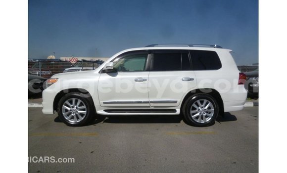 Buy Import Toyota Land Cruiser White Car in Import - Dubai in Ethiopia Buy Import Toyota Land Cruiser White Car in Import - Dubai in Ethiopia