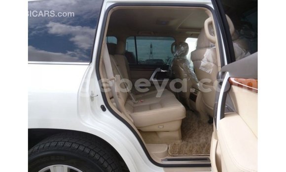 Buy Import Toyota Land Cruiser White Car in Import - Dubai in Ethiopia Buy Import Toyota Land Cruiser White Car in Import - Dubai in Ethiopia