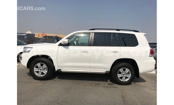 Buy Import Toyota Land Cruiser White Car in Import - Dubai in Ethiopia Buy Import Toyota Land Cruiser White Car in Import - Dubai in Ethiopia