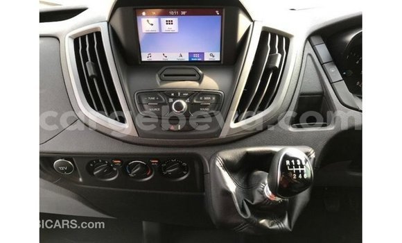 ይግዙ Imported Ford Club Wagon ነጭ መኪና በ Import - Dubai በ ኢትዮጵያ ይግዙ Imported Ford Club Wagon ነጭ መኪና በ Import - Dubai በ ኢትዮጵያ