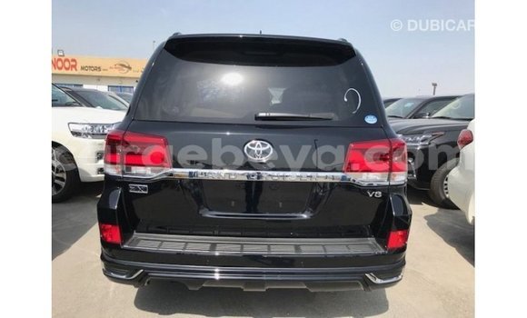 ይግዙ Imported Toyota Land Cruiser ጥቁር መኪና በ Import - Dubai በ ኢትዮጵያ ይግዙ Imported Toyota Land Cruiser ጥቁር መኪና በ Import - Dubai በ ኢትዮጵያ