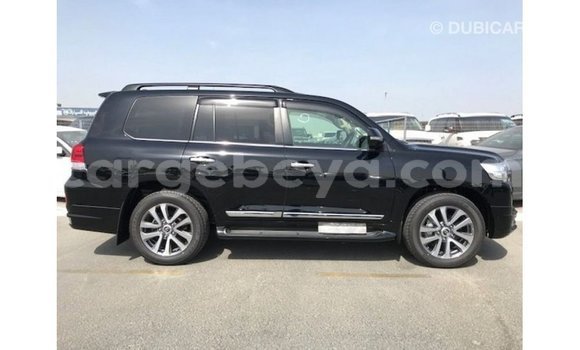 ይግዙ Imported Toyota Land Cruiser ጥቁር መኪና በ Import - Dubai በ ኢትዮጵያ ይግዙ Imported Toyota Land Cruiser ጥቁር መኪና በ Import - Dubai በ ኢትዮጵያ