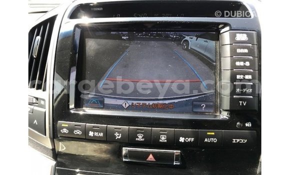 ይግዙ Imported Toyota Land Cruiser ነጭ መኪና በ Import - Dubai በ ኢትዮጵያ ይግዙ Imported Toyota Land Cruiser ነጭ መኪና በ Import - Dubai በ ኢትዮጵያ