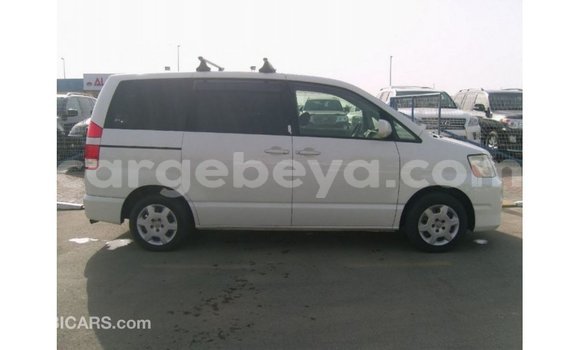 Buy Import Toyota Noah White Car in Import - Dubai in Ethiopia Buy Import Toyota Noah White Car in Import - Dubai in Ethiopia