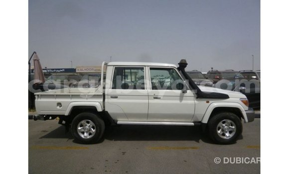 Buy Import Toyota Land Cruiser White Car in Import - Dubai in Ethiopia Buy Import Toyota Land Cruiser White Car in Import - Dubai in Ethiopia