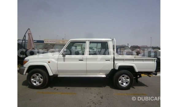Buy Import Toyota Land Cruiser White Car in Import - Dubai in Ethiopia Buy Import Toyota Land Cruiser White Car in Import - Dubai in Ethiopia