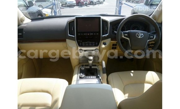 Buy Import Toyota Land Cruiser White Car in Import - Dubai in Ethiopia Buy Import Toyota Land Cruiser White Car in Import - Dubai in Ethiopia