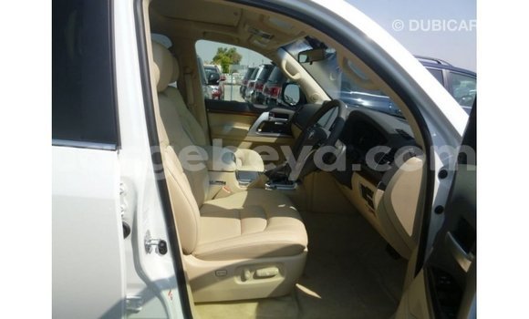 Buy Import Toyota Land Cruiser White Car in Import - Dubai in Ethiopia Buy Import Toyota Land Cruiser White Car in Import - Dubai in Ethiopia