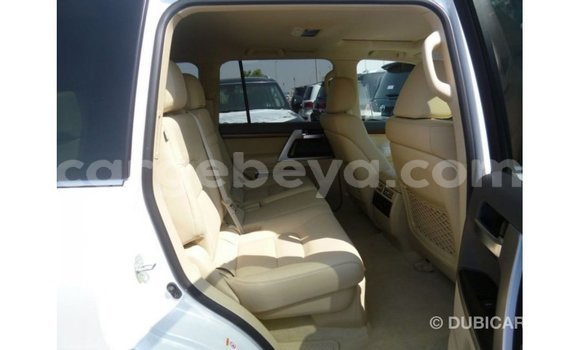 Buy Import Toyota Land Cruiser White Car in Import - Dubai in Ethiopia Buy Import Toyota Land Cruiser White Car in Import - Dubai in Ethiopia