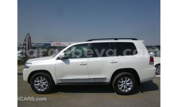 Buy Import Toyota Land Cruiser White Car in Import - Dubai in Ethiopia Buy Import Toyota Land Cruiser White Car in Import - Dubai in Ethiopia