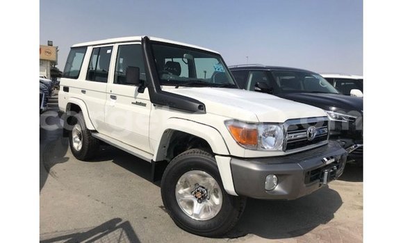 Buy Import Toyota Land Cruiser White Car in Import - Dubai in Ethiopia Buy Import Toyota Land Cruiser White Car in Import - Dubai in Ethiopia