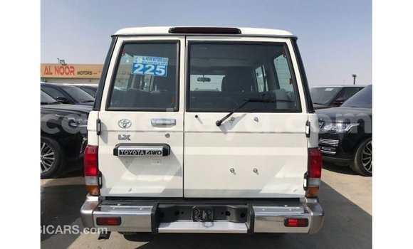 Buy Import Toyota Land Cruiser White Car in Import - Dubai in Ethiopia Buy Import Toyota Land Cruiser White Car in Import - Dubai in Ethiopia