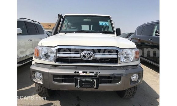 Buy Import Toyota Land Cruiser White Car in Import - Dubai in Ethiopia Buy Import Toyota Land Cruiser White Car in Import - Dubai in Ethiopia