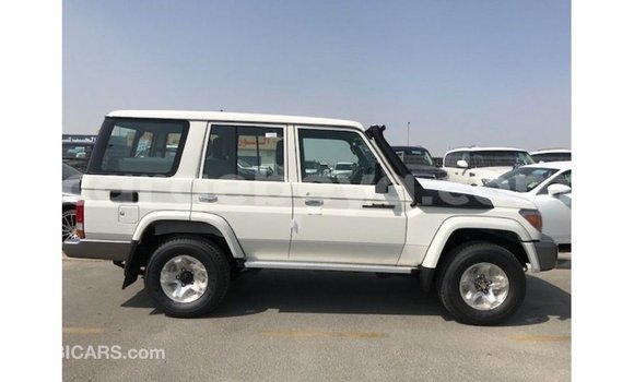 Buy Import Toyota Land Cruiser White Car in Import - Dubai in Ethiopia Buy Import Toyota Land Cruiser White Car in Import - Dubai in Ethiopia