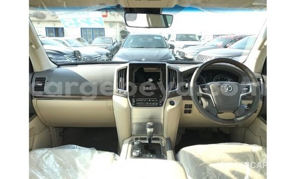 ይግዙ Imported Toyota Land Cruiser ጥቁር መኪና በ Import - Dubai በ ኢትዮጵያ ይግዙ Imported Toyota Land Cruiser ጥቁር መኪና በ Import - Dubai በ ኢትዮጵያ