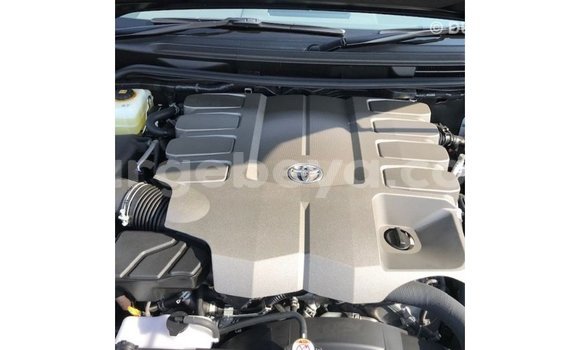 ይግዙ Imported Toyota Land Cruiser ጥቁር መኪና በ Import - Dubai በ ኢትዮጵያ ይግዙ Imported Toyota Land Cruiser ጥቁር መኪና በ Import - Dubai በ ኢትዮጵያ