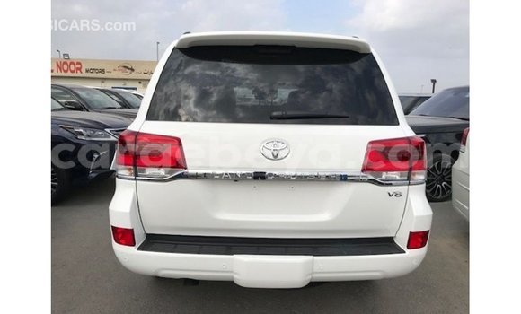 Buy Import Toyota Land Cruiser White Car in Import - Dubai in Ethiopia Buy Import Toyota Land Cruiser White Car in Import - Dubai in Ethiopia