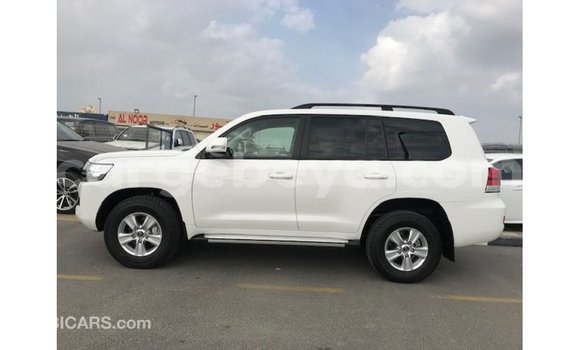 Buy Import Toyota Land Cruiser White Car in Import - Dubai in Ethiopia Buy Import Toyota Land Cruiser White Car in Import - Dubai in Ethiopia