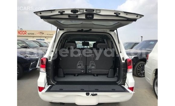 Buy Import Toyota Land Cruiser White Car in Import - Dubai in Ethiopia Buy Import Toyota Land Cruiser White Car in Import - Dubai in Ethiopia