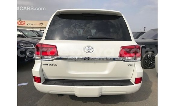 Buy Import Toyota Land Cruiser White Car in Import - Dubai in Ethiopia Buy Import Toyota Land Cruiser White Car in Import - Dubai in Ethiopia