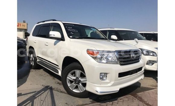 Buy Import Toyota Land Cruiser White Car in Import - Dubai in Ethiopia Buy Import Toyota Land Cruiser White Car in Import - Dubai in Ethiopia