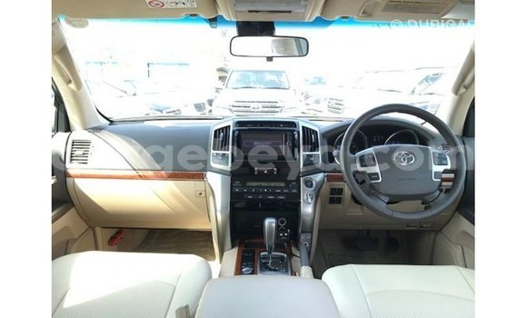 Buy Import Toyota Land Cruiser White Car in Import - Dubai in Ethiopia Buy Import Toyota Land Cruiser White Car in Import - Dubai in Ethiopia