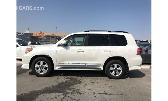 Buy Import Toyota Land Cruiser White Car in Import - Dubai in Ethiopia Buy Import Toyota Land Cruiser White Car in Import - Dubai in Ethiopia