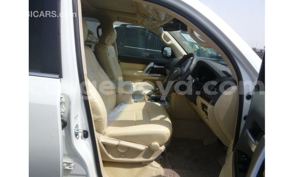 Buy Import Toyota Land Cruiser White Car in Import - Dubai in Ethiopia Buy Import Toyota Land Cruiser White Car in Import - Dubai in Ethiopia