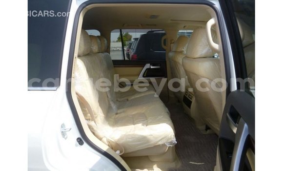 Buy Import Toyota Land Cruiser White Car in Import - Dubai in Ethiopia Buy Import Toyota Land Cruiser White Car in Import - Dubai in Ethiopia
