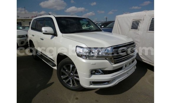 ይግዙ Imported Toyota Land Cruiser ነጭ መኪና በ Import - Dubai በ ኢትዮጵያ ይግዙ Imported Toyota Land Cruiser ነጭ መኪና በ Import - Dubai በ ኢትዮጵያ