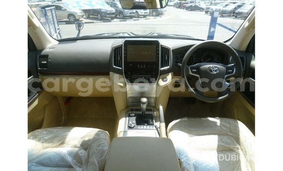 ይግዙ Imported Toyota Land Cruiser ጥቁር መኪና በ Import - Dubai በ ኢትዮጵያ ይግዙ Imported Toyota Land Cruiser ጥቁር መኪና በ Import - Dubai በ ኢትዮጵያ