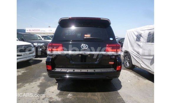 ይግዙ Imported Toyota Land Cruiser ጥቁር መኪና በ Import - Dubai በ ኢትዮጵያ ይግዙ Imported Toyota Land Cruiser ጥቁር መኪና በ Import - Dubai በ ኢትዮጵያ