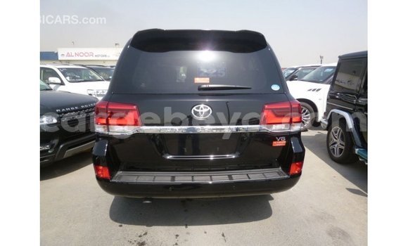 ይግዙ Imported Toyota Land Cruiser ጥቁር መኪና በ Import - Dubai በ ኢትዮጵያ ይግዙ Imported Toyota Land Cruiser ጥቁር መኪና በ Import - Dubai በ ኢትዮጵያ
