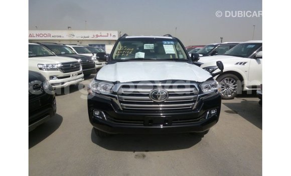 ይግዙ Imported Toyota Land Cruiser ጥቁር መኪና በ Import - Dubai በ ኢትዮጵያ ይግዙ Imported Toyota Land Cruiser ጥቁር መኪና በ Import - Dubai በ ኢትዮጵያ
