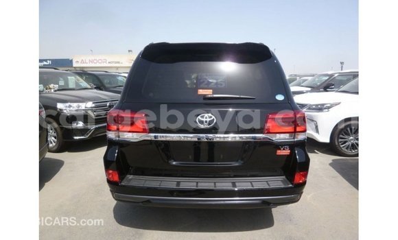 ይግዙ Imported Toyota Land Cruiser ጥቁር መኪና በ Import - Dubai በ ኢትዮጵያ ይግዙ Imported Toyota Land Cruiser ጥቁር መኪና በ Import - Dubai በ ኢትዮጵያ